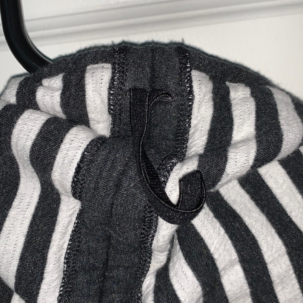 lululemon - reversible stripe in a clinch pullover - Picture 6 of 9